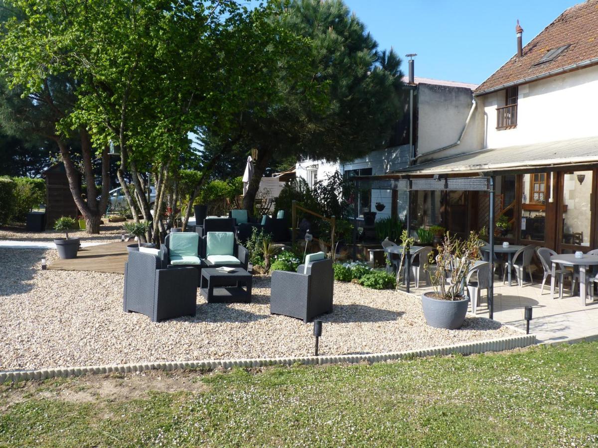 L'Arum Antique Sainte-Catherine-de-Fierbois Екстер'єр фото